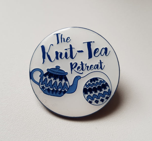Knit-Tea Retreat Nordic pin badge